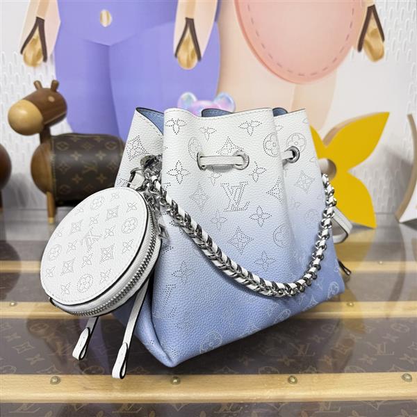 2026124164742387 210